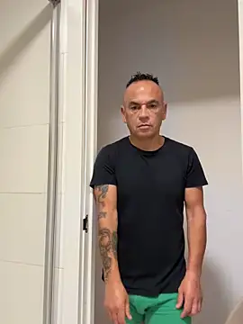 Snapshot of mateocali25 chatting on May 15, 4:14 pm mateocali25 online show from May 15, 4:14 pm