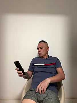 Snapshot of mateocali25 chatting on May 26, 12:12 pm mateocali25 online show from May 26, 12:12 pm