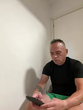 mateocali25 online show from June 12, 9:14 pm