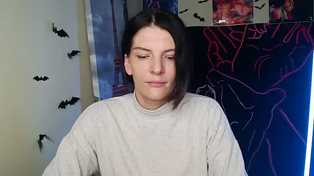 VanessaRey  online show from November 5, 7:30 am