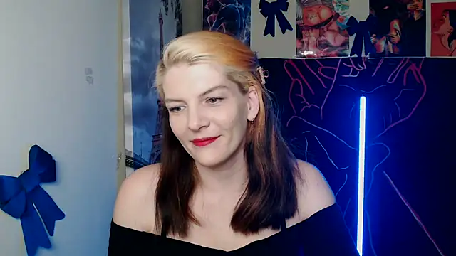 VanessaRey  online show from March 27, 6:18 pm