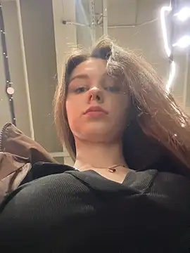 MilaBee online show from January 18, 11:03 am