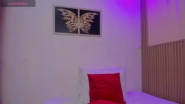 Snapshot of sharonscoth chatting on May 17, 8:16 pm sharonscoth online show from May 17, 8:16 pm