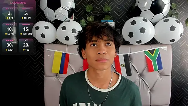 Snapshot of Ethan_Westt chatting on July 10, 8:11 pm Ethan Westt online show from July 10, 8:11 pm