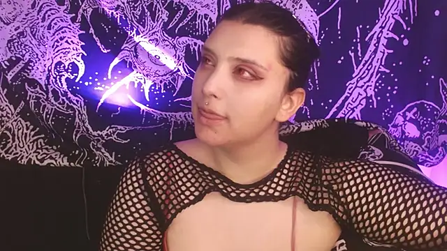 mikaskullcs online show from February 9, 10:25 pm