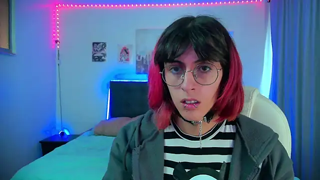 goth minerva online show from February 11, 1:38 pm