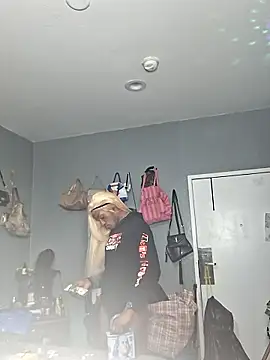 ItsBarbieBitcxxxx69 online show from November 15, 3:30 pm