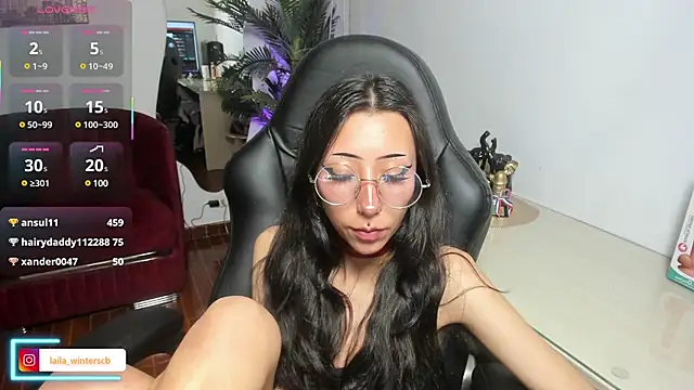 Laila Angels online show from March 20, 8:20 am