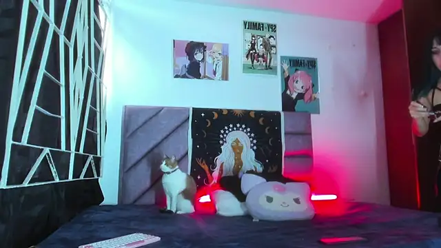 KARINNA  RAVEN online show from November 20, 7:13 pm