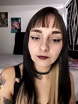 KARINNA  RAVEN online show from March 27, 9:14 pm