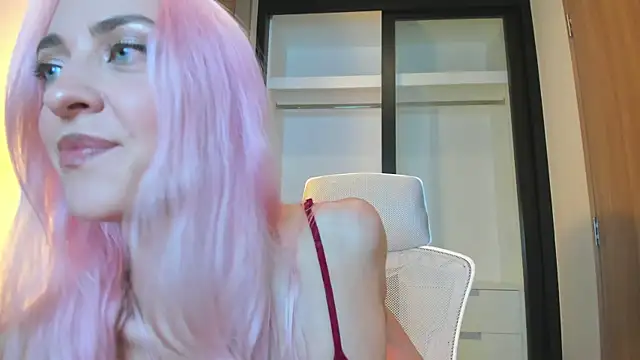  Miss Valentina  online show from January 18, 3:27 pm