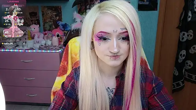 Snapshot of Manuela_unicorn chatting on March 17, 1:03 pm Manuela unicorn online show from March 17, 1:03 pm