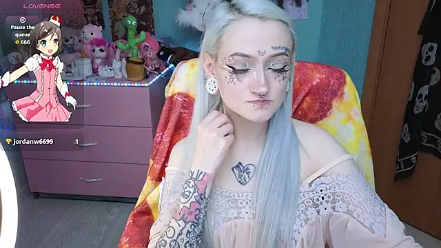 Snapshot of Manuela_unicorn chatting on April 16, 9:39 pm Manuela unicorn online show from April 16, 9:39 pm