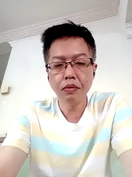 Snapshot of akumasian chatting on May 5, 12:07 am akumasian online show from May 5, 12:07 am