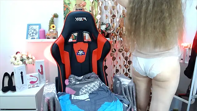 Lucky Lana online show from February 13, 3:13 am