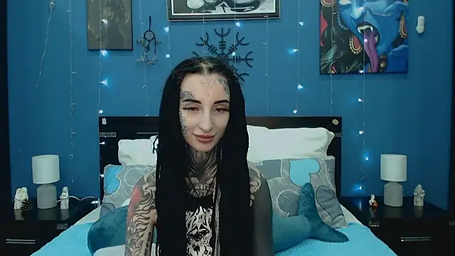 Snapshot of Velvetbat chatting on June 26, 7:46 am Velvetbat online show from June 26, 7:46 am