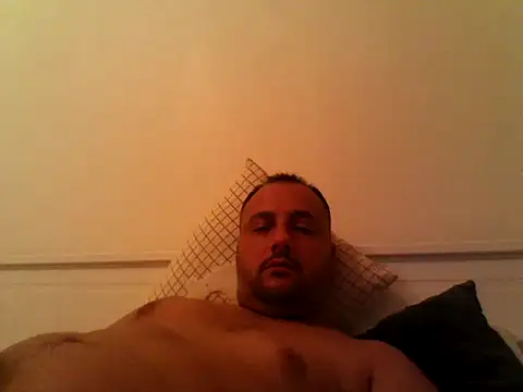 Snapshot of hotmalerobinson1 chatting on October 22, 8:19 pm hotmalerobinson1 online show from October 22, 8:19 pm