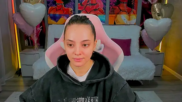 MelanieAlves online show from February 18, 6:26 pm