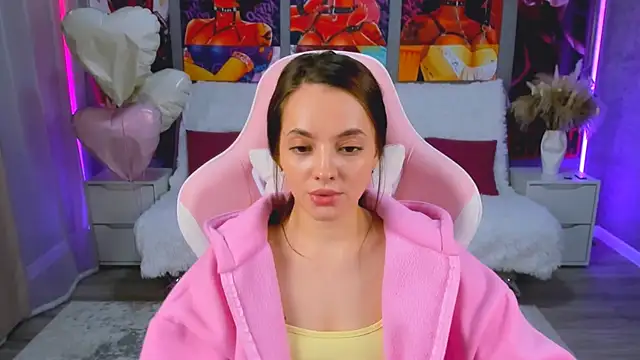 MelanieAlves online show from March 10, 6:02 pm