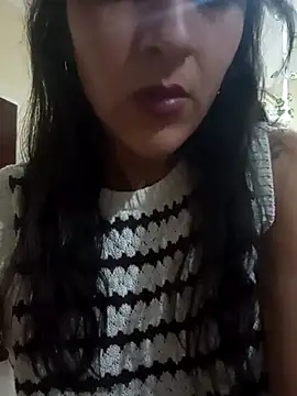 Camilitah online show from April 4, 5:32 pm