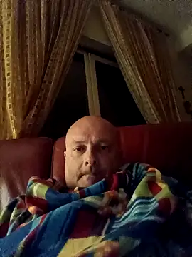 Alexis Bull online show from April 6, 10:22 pm