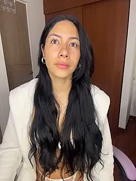 ArianaReynoldss online show from March 6, 10:12 am