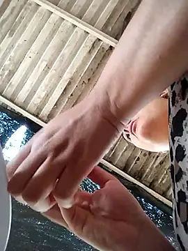 Snapshot of carlafox05 chatting on December 22, 2:14 pm carlafox05 online show from December 22, 2:14 pm