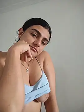 Snapshot of carlafox05 chatting on February 12, 2:34 pm carlafox05 online show from February 12, 2:34 pm