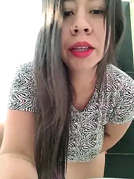 Snapshot of Yuli_Mars chatting on January 31, 8:51 pm Yuli Mars online show from January 31, 8:51 pm