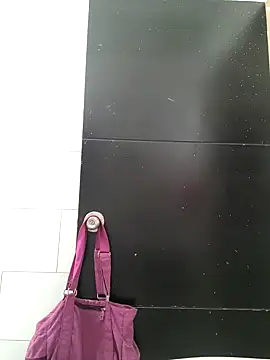 Snapshot of Yuli_Mars chatting on February 12, 3:51 pm Yuli Mars online show from February 12, 3:51 pm