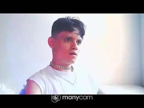 Snapshot of santihot089 chatting on November 2, 7:05 pm santihot089 online show from November 2, 7:05 pm