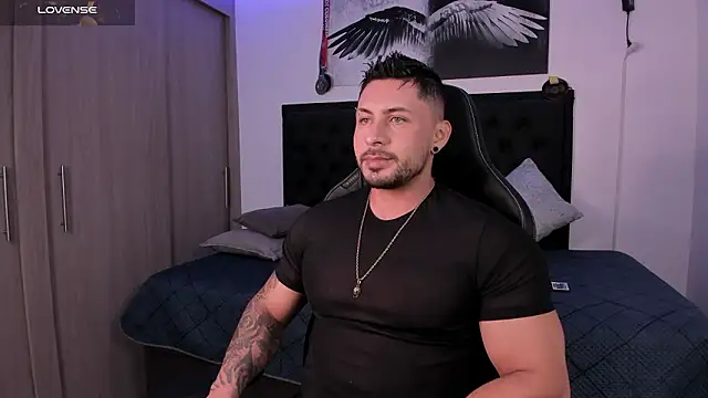 santi aesthetic online show from February 15, 12:07 am