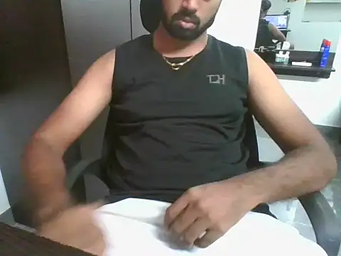 Snapshot of lovelyakash69 chatting on March 11, 6:30 am lovelyakash69 online show from March 11, 6:30 am