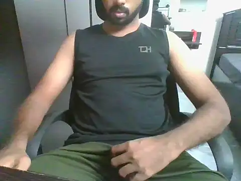 Snapshot of lovelyakash69 chatting on March 19, 11:58 am lovelyakash69 online show from March 19, 11:58 am