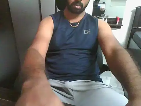 Snapshot of lovelyakash69 chatting on March 23, 6:28 am lovelyakash69 online show from March 23, 6:28 am