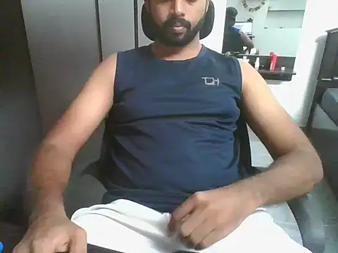 Snapshot of lovelyakash69 chatting on March 27, 9:32 am lovelyakash69 online show from March 27, 9:32 am