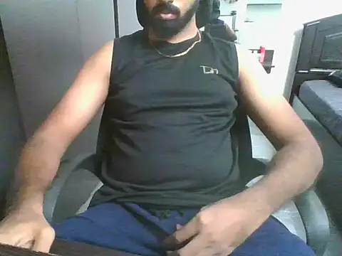 Snapshot of lovelyakash69 chatting on June 25, 9:14 am lovelyakash69 online show from June 25, 9:14 am