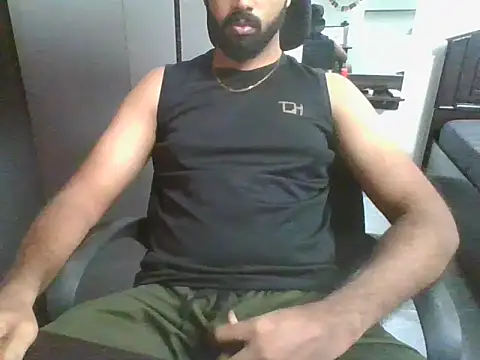 Snapshot of lovelyakash69 chatting on July 6, 5:04 am lovelyakash69 online show from July 6, 5:04 am