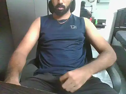 Snapshot of lovelyakash69 chatting on July 16, 5:35 am lovelyakash69 online show from July 16, 5:35 am