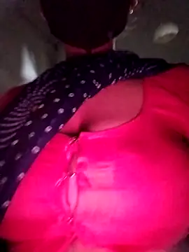 Snapshot of Soniy-Maax chatting on September 29, 1:00 am Soniy-Maax online show from September 29, 1:00 am