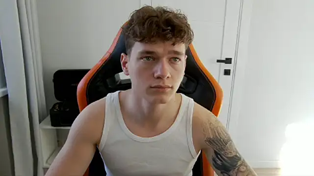 DanyDavis online show from March 19, 7:45 am