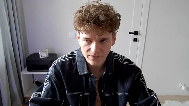 DanyDavis online show from April 3, 10:57 am