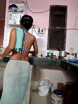 Desi Bhabi 01 online show from February 20, 5:15 am