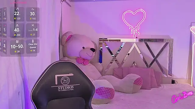 saaya tay online show from April 9, 3:17 am