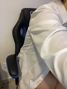 Monella123 online show from April 10, 4:12 pm