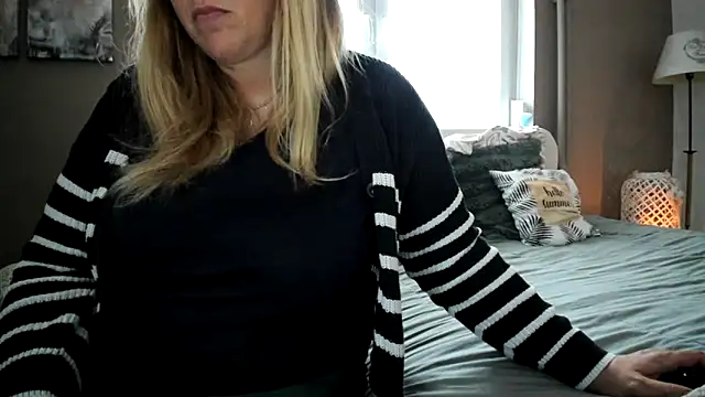 chupasexy online show from May 6, 6:24 pm