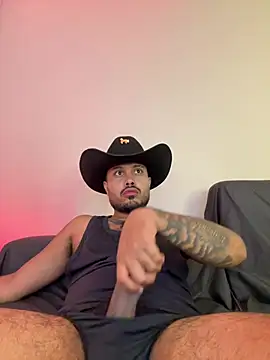 Snapshot of PapiStan chatting on March 1, 6:15 am PapiStan online show from March 1, 6:15 am