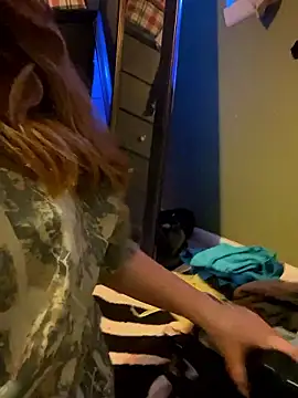 Snapshot of bankruptbabe chatting on January 9, 9:12 am bankruptbabe online show from January 9, 9:12 am