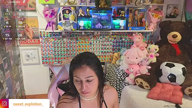 Snapshot of sweet-temptation_ chatting on June 21, 4:04 am sweet-temptation online show from June 21, 4:04 am
