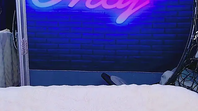 Snapshot of AlessiaCroft chatting on May 31, 4:09 am AlessiaCroft online show from May 31, 4:09 am